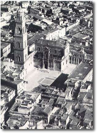 Lecce piazza del Duomo